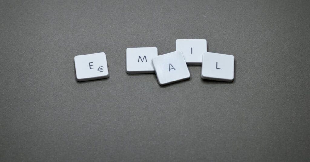 Warm Email vs Cold Email: Differenze, Strategie e Vantaggi